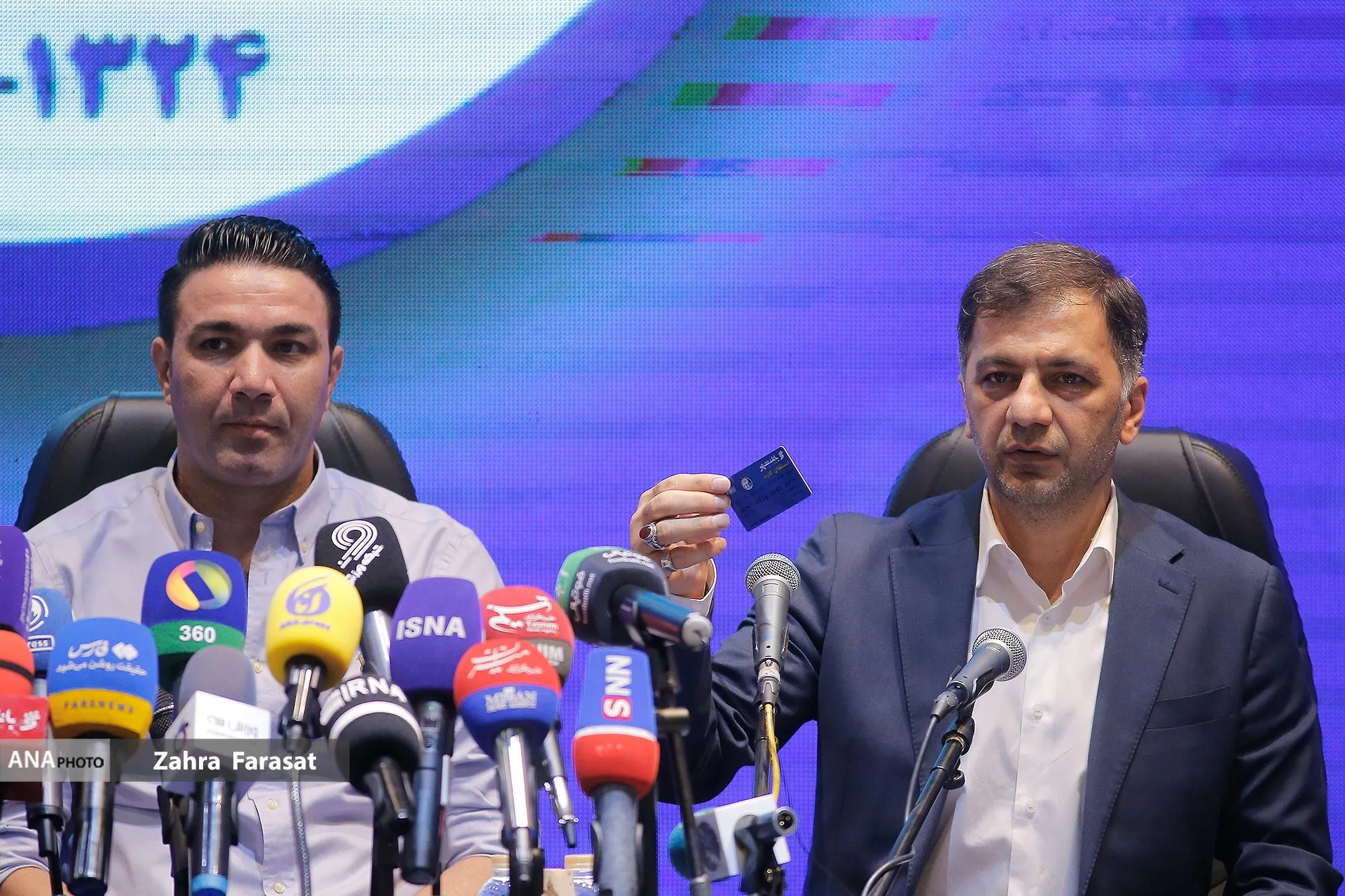 جواد نکونام و حجت کریمی
