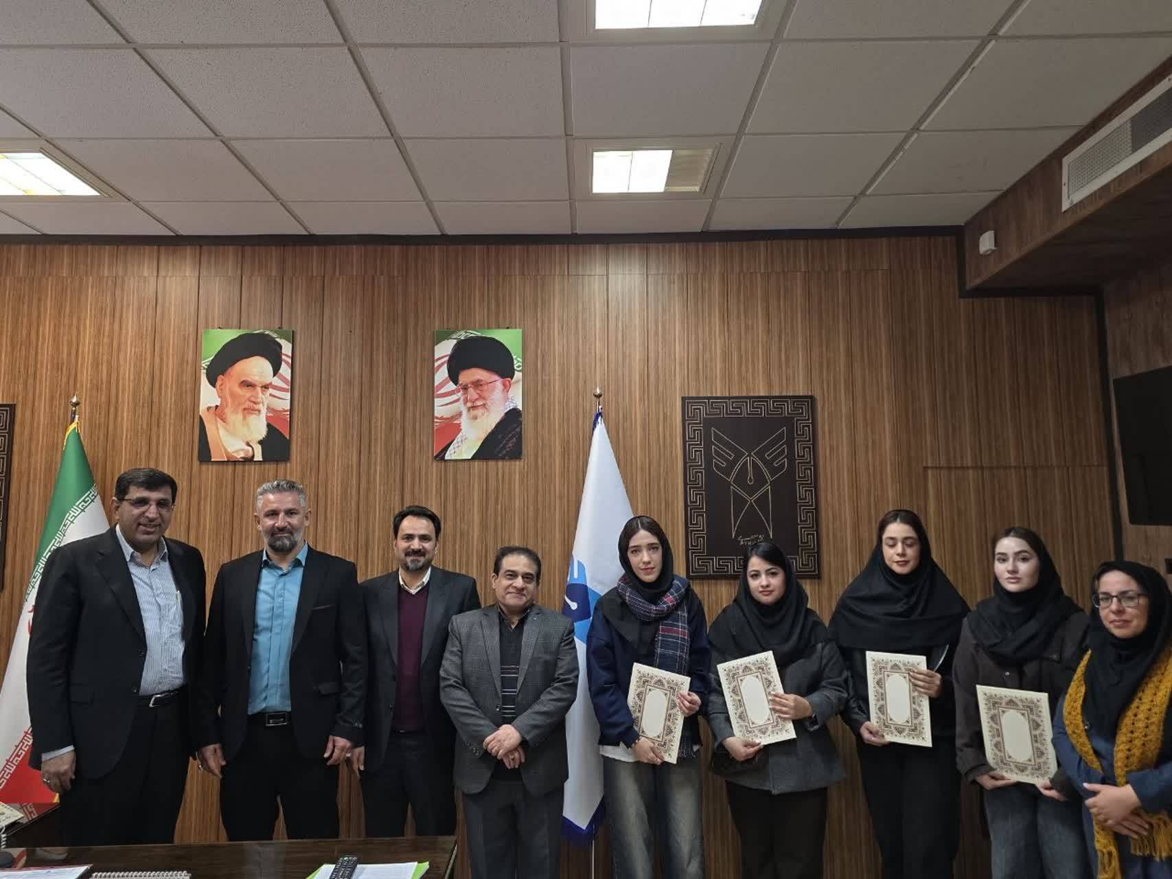 تجلیل از مقام آوران تیم بتن دانشجویی دانشگاه آزاد اسلامی واحد شیراز