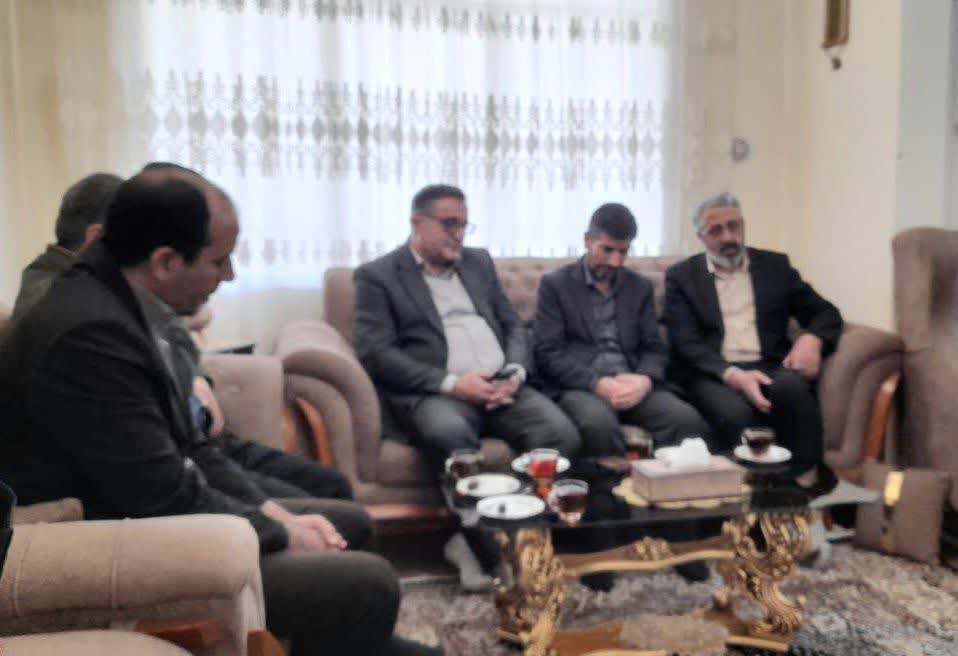 پدر شهید زهدی: آرزوی پسرم اقامه نماز در قدس بود/شهید زهدی الگوی دانشجوی تراز انقلاب