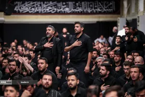 مراسم عزاداری شام غریبان حسینی (ع) در حسینیه امام خمینی