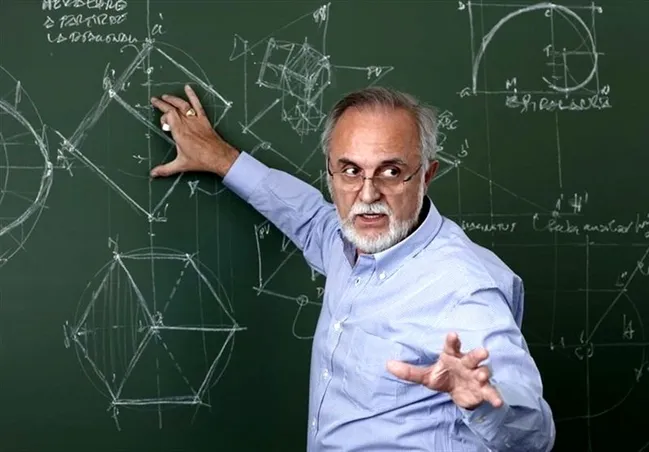 مهر از نگاه معلم‌ها؛ کتاب سنگین، وقت کم و کلاس‌هایی که باید جور دیگری اداره شوند
