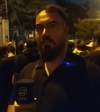 رهبر شهید مانند یک پدر همیشه مراقب جوانان ایرانی بودند