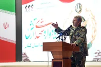 امیر حاتمی: مقتدرانه در برابر دشمنان ایستاده‌ایم