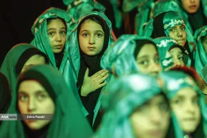 سفره نذری حضرت رقیه(س) در میدان امام حسین(ع)