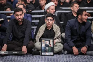 عزاداری شب تاسوعای حسینی(ع) در حسینیه امام خمینی(ره)