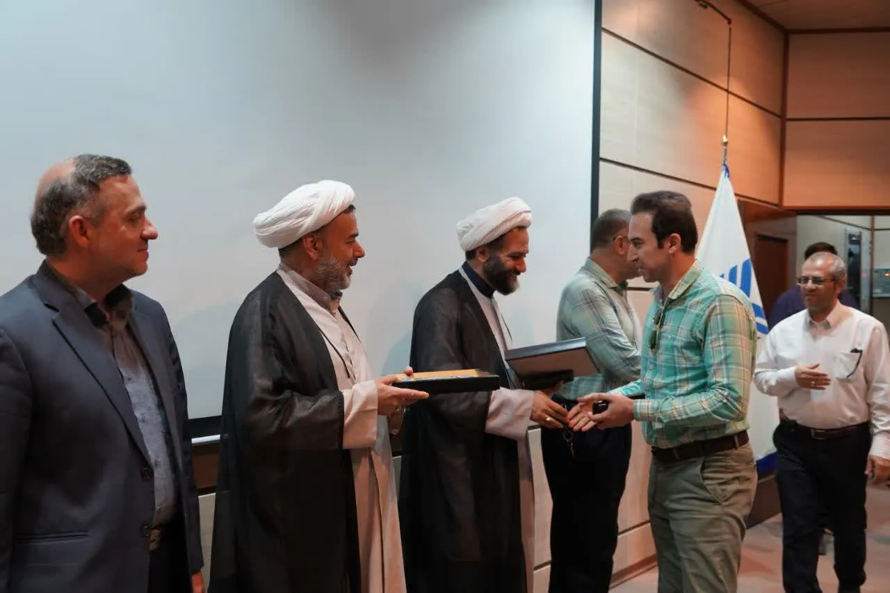 تجلیل از اساتید