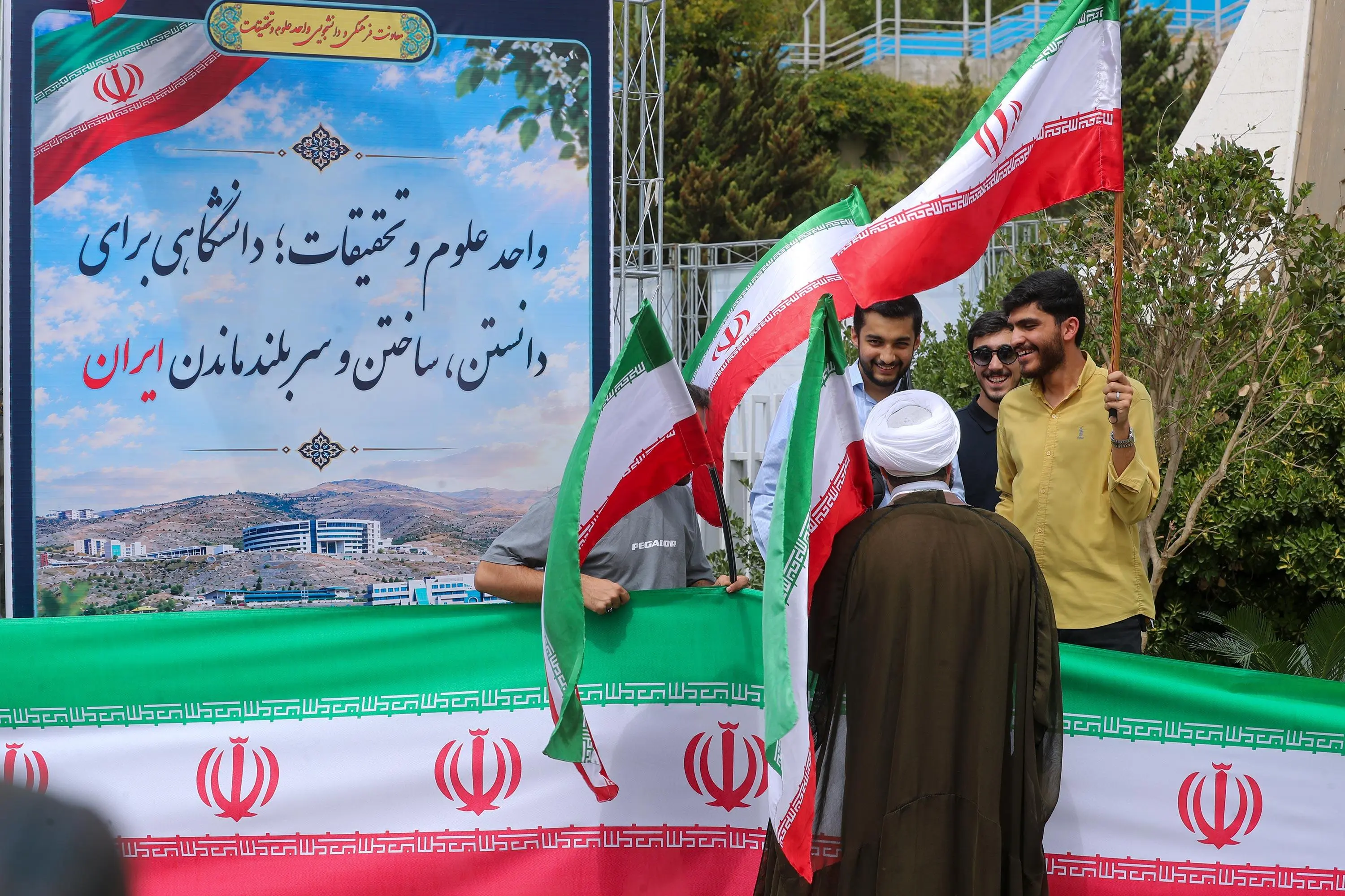 علوم و تحقیقات آماده میزبانی از دانشجویان در سال تحصیلی جدید با خدمات علمی، رفاهی و ورزشی