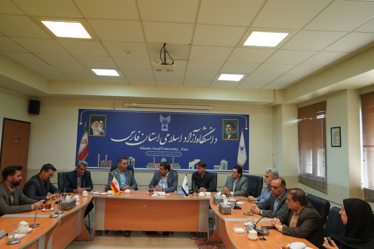 انعقاد تفاهم‌نامه دانشگاه آزاد اسلامی و اداره‌کل امور عشایر استان فارس