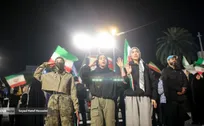 حضور خانواده‌ها  و بانوان در تجمعات شبانه؛ عامل همدلی و افزایش «اتحاد ملی»