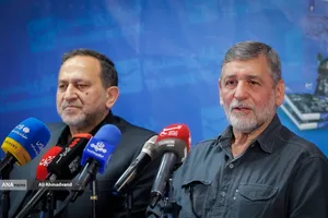 محمدحسین صفارهرندی عضو مجمع تشخیص مصلحت نظام و حمیدرضا مقدم&zwnj;فر مشاور فرمانده&zwnj;کل سپاه پاسداران انقلاب اسلامی