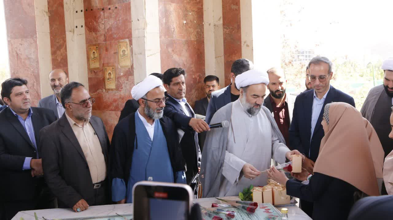 دانشگاهی در ترازِ حل‌مسئله؛ تبیین راهبرد‌های توسعه‌ای دانشگاه آزاد اسلامی سیستان و بلوچستان با رویکرد دانشگاه نسل پنجم