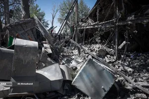 حمله هوایی آمریکایی - صهیونی به داﻧﺸﮕﺎه صنعتی شریف
