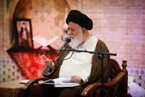 حضور مردم در خیابان‌ها از صد‌ها موشکی که به منافع دشمن می‌زنیم اثر کشنده‌تری دارد.