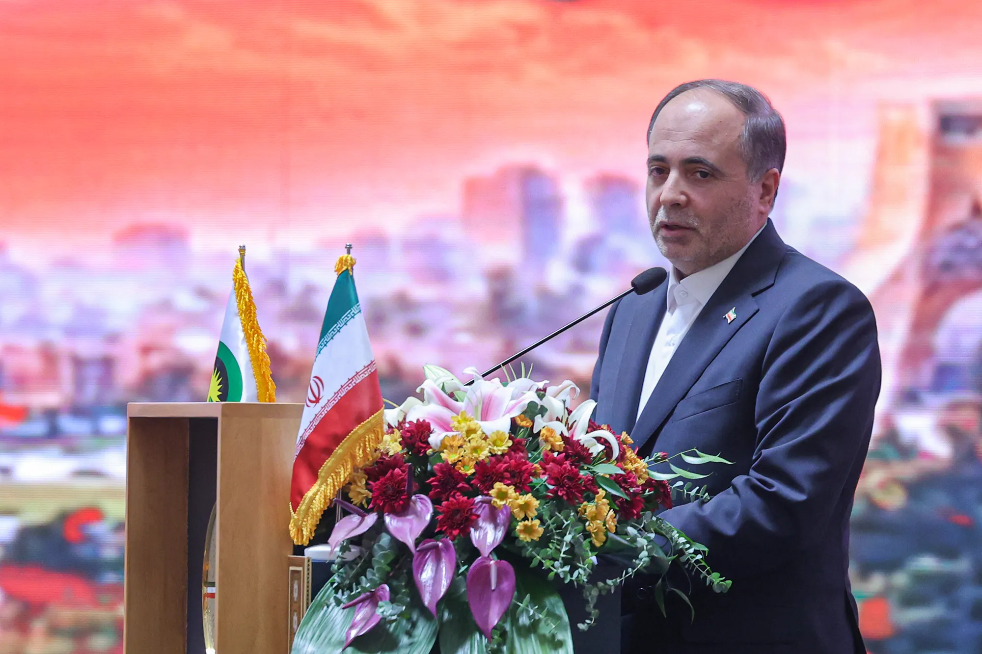 نوری قزلچه