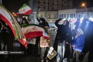 بیعت مردم تهران با حضرت آیت الله سید مجتبی خامنه ای رهبر جدید انقلاب اسلامی ایران - میدان شهدا