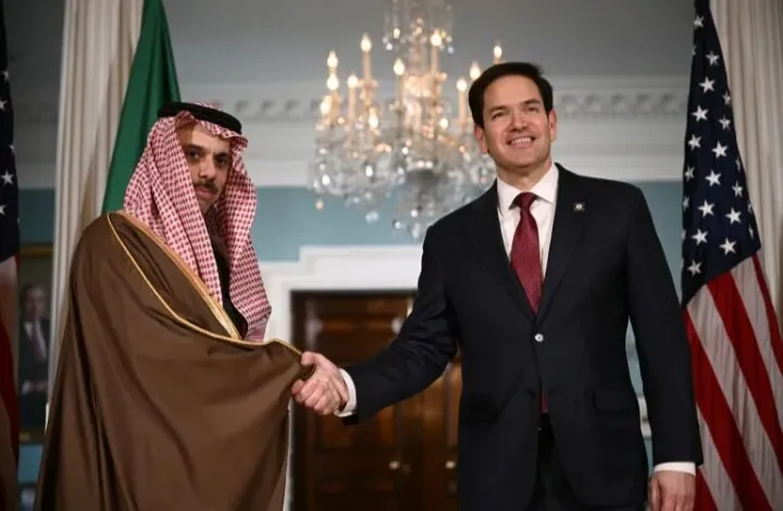 ونس و وزیر خارجه عربستان