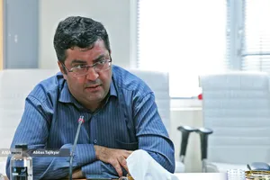 دکتر سعید طاووسی مسرور تاریخ&zwnj;پژوه و استادیار دانشگاه علامه طباطبایی در نشست علمی بازخوانی الهیاتِ انتقام و خون&zwnj;خواهی در تاریخ اسلام و انقلاب اسلامی