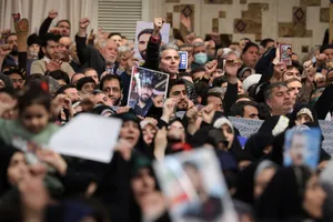 دیدار خانواده شهدای اقتدار با رهبر انقلاب در روز میلاد امیرالمومنین علیه&zwnj;السلام