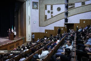 وحید یزدانیان رئیس پژوهشگاه فضایی ایران