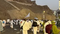 زائران بیت‌الله‌الحرام از مشعر راهی سرزمین مِنا شدند +فیلم