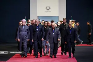 ادای احترام ادیان مختلف بر پیکر رهبر مجاهد شهید انقلاب
