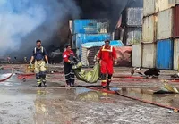نگاه علمی به حادثه بندر شهید رجایی؛ از رکود کانتینرها تا چالش‌های نگهداری و ترخیص کالا