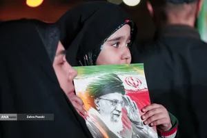 اجتماع بیعت مردم با رهبر سوم انقلاب اسلامی
