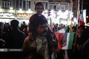 اجتماع مردمی در حمایت از رزمندگان اسلام و بیعت با رهبری و محکومیت حملات وحشیانه صهیونیستی - آمریکایی با حضور مردم انقلابی و شهیدپرور در میدان شهدا تهران