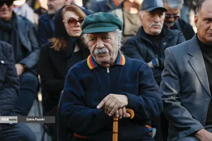 مراسم تشییع پیکر عنایت بخشی 