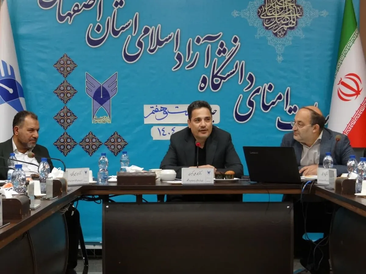شهید طهرانچی فراتر از دانشمند هسته‌ای شخصیتی عمیق در قرآن‌پژوهی و اهل‌بیت‌پژوهی بود