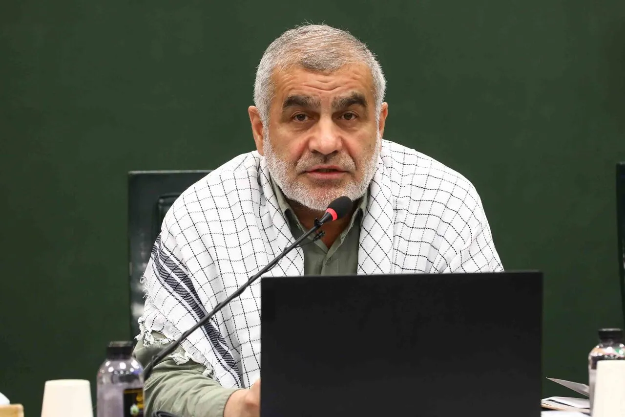 نیکزاد