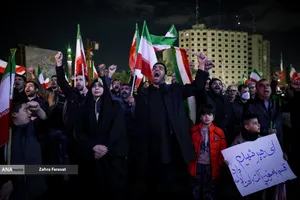 مراسم عزاداری در سوگ رهبر شهید انقلاب - میدان ولیعصر (عج)