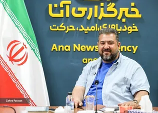 تئاتر کاربردی در میدان انقلاب فضای گفت‌وگوی بی‌واسطه ایجاد کرد/التیام آلام مردم با روش‌های علمی+ فیلم