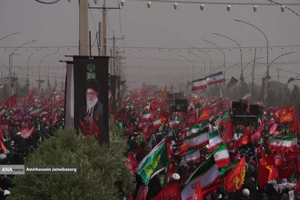 قم تشهد مراسم تشييع مهيبة لجثمان القائد الشهيد