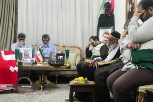 دیدار خادمیاران و یاوران رضوی با خانواده شهید محسن شاه نظری