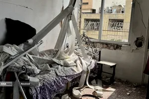 در پی تجاوز جنایتکاران آمریکایی-صهیونی به مناطق مسکونی اصفهان، گروه های جهادی از لحظات ابتدایی وقوع این جنایت، در کنار امدادگران مشغول خدمت رسانی، آواربرداری و بازسازی منازل آسیب دیده مردم هستند.