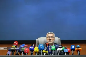 نشست خبری محمدرضا ظفرقندی، وزیر بهداشت، درمان و آموزش پزشکی