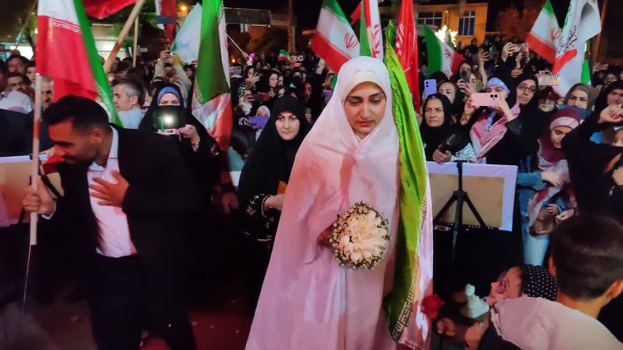 پیوند آسمانی در قلب شاهیندژ؛ جشن ازدواج دانشجویی در میان خروش حماسی مردم پیوند آسمانی در قلب شاهیندژ؛ جشن ازدواج دانشجویی در میان خروش حماسی مردم