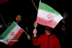 اجتماع مردمی در حمایت از رزمندگان اسلام و بیعت با رهبری و محکومیت حملات وحشیانه صهیونیستی - آمریکایی با حضور مردم انقلابی و شهیدپرور در میدان شهدا تهران