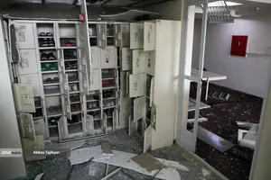 بازدید اصحاب رسانه از  خسارت وارده در دانشگاه شهید بهشتی