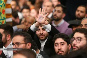 دیدار هزاران نفر از مداحان و ستایشگران اهل بیت(ع) با رهبر معظم انقلاب