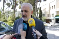 وزیر صمت: استفاده از دانش‌بنیان‌ها برای کیفی‌سازی کالاها/ اتصال شرکت‌های بزرگ به ظرفیت علمی کشور