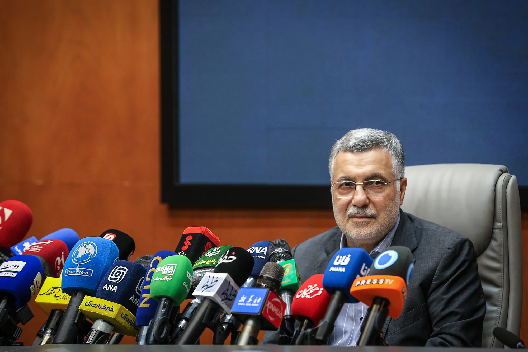 نشست خبری محمدرضا ظفرقندی، وزیر بهداشت، درمان و آموزش پزشکی