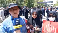حضور زائران گیلانی در مصلای تهران؛ دنیا هنوز عمق شخصیت رهبر شهید را نشناخته است