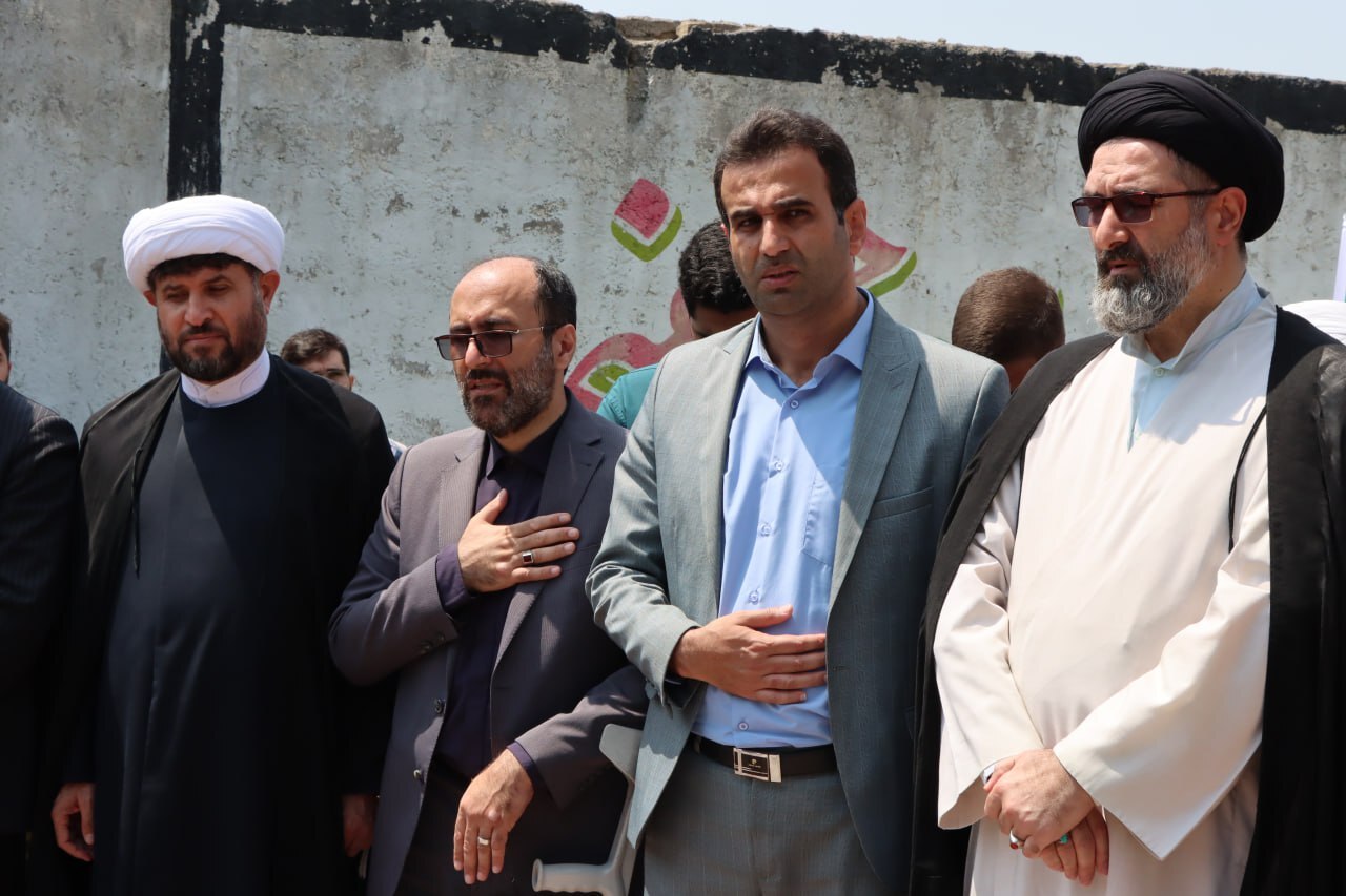 تجمع دانشجویان در دانشگاه آزاد گیلان