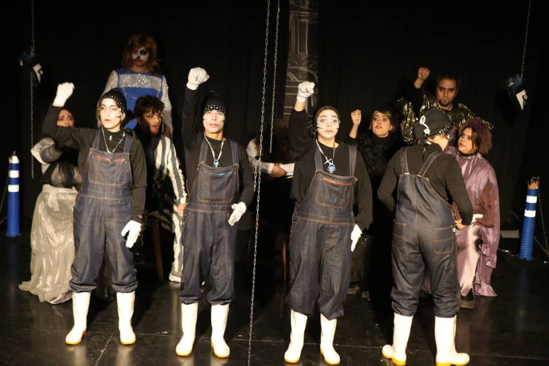 قانون گروتو؛ مواجهه تئاتر با آینده‌ای که انسان و ربات در آن بی‌مرزند