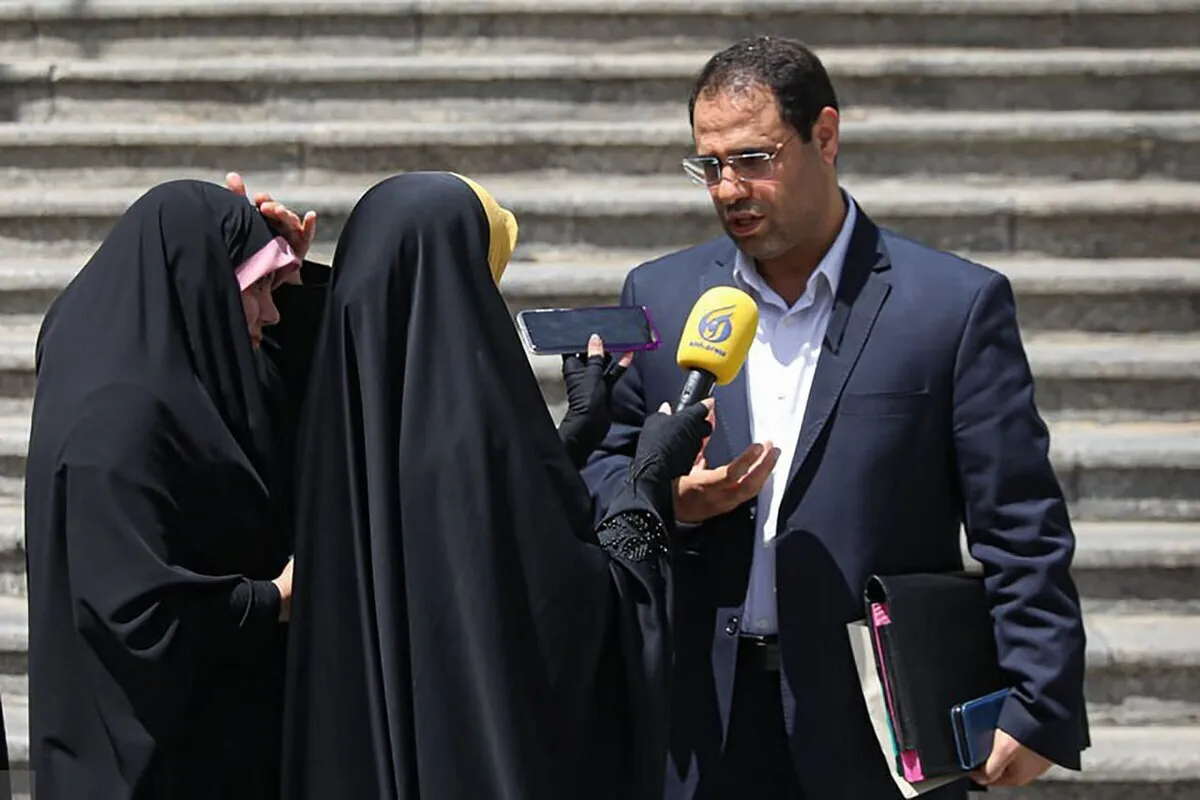 هدیه رئیس‌جمهور به دانش‌آموزان مدارس سمپاد
