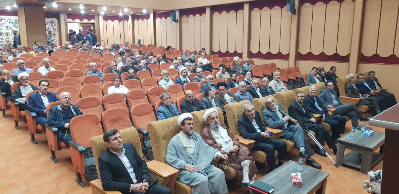 سردار طهرانی‌مقدم: جنود الهی در بزنگاه‌های حساس به یاری رزمندگان می‌آیند