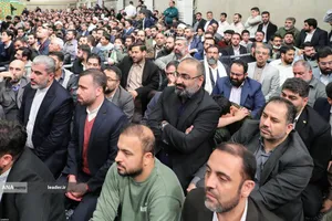 دیدار هزاران نفر از مداحان و ستایشگران اهل بیت(ع) با رهبر معظم انقلاب