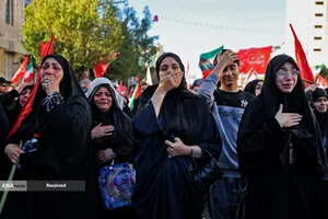 تشییع پیکر مطهر آقای شهید ایران و خانواده ایشان در مشهد